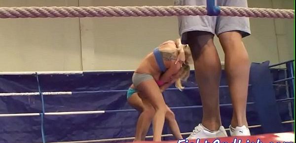  Amateur wrestling babes licking pussies